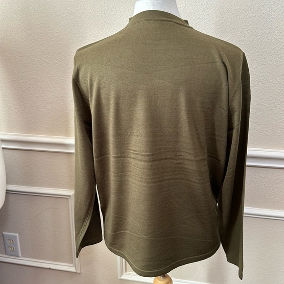 Spyder’s SECTION FINE GAUGE SWEATER - OD Green - Picture 4 of 10